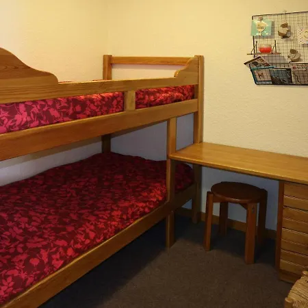 Apartment Accueillant Pour 6 Personnes Au Coeur Des Orres - Fr-1-322-18 *