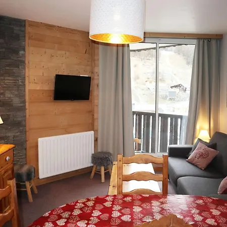 Apartment Accueillant Pour 6 Personnes Au Coeur Des Orres - Fr-1-322-18